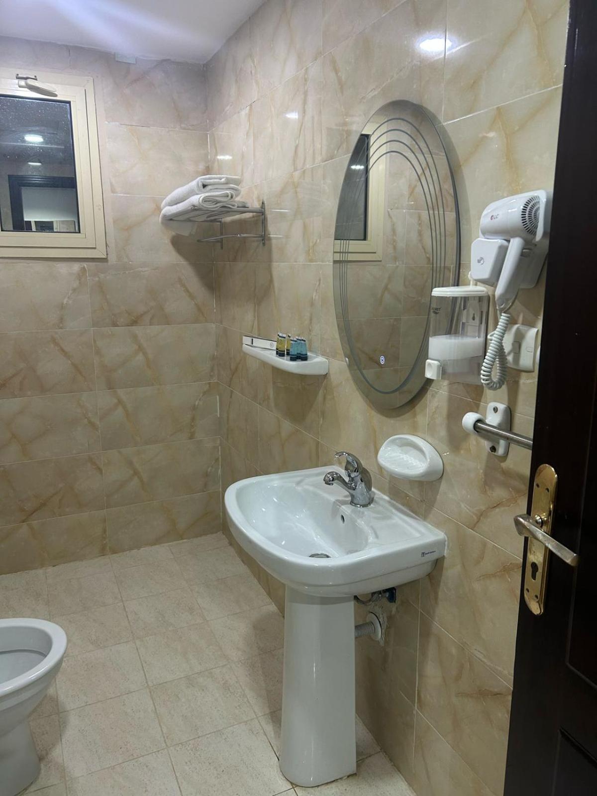 الجوهرة الاولى للشقق المخدومة Appart hôtel